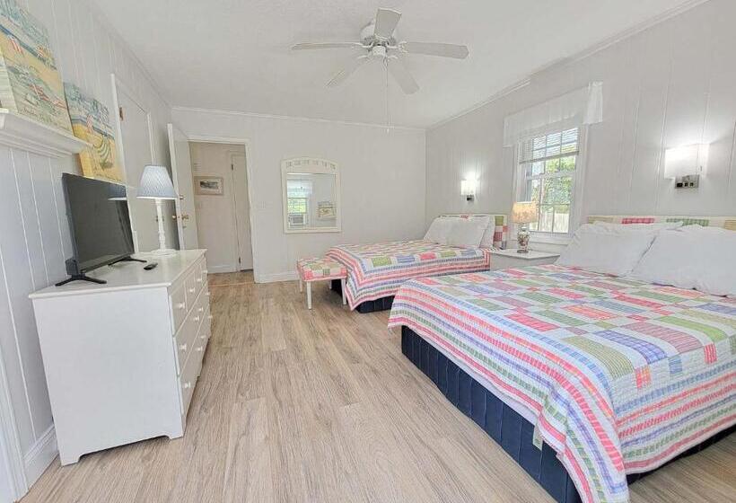 خانه 3 خوابه, Captain Gosnold Village