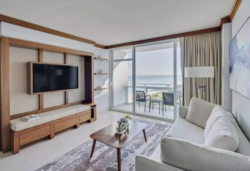 آپارتمان لوکس 1 خوابه, Carillon Miami Wellness Resort
