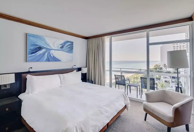 آپارتمان لوکس 2 خوابه, Carillon Miami Wellness Resort