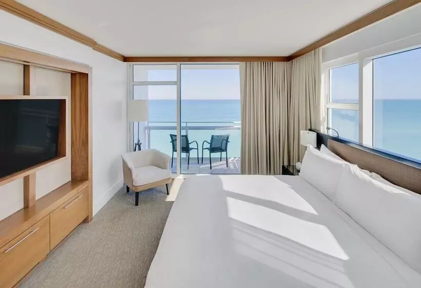 آپارتمان لوکس 2 خوابه, Carillon Miami Wellness Resort