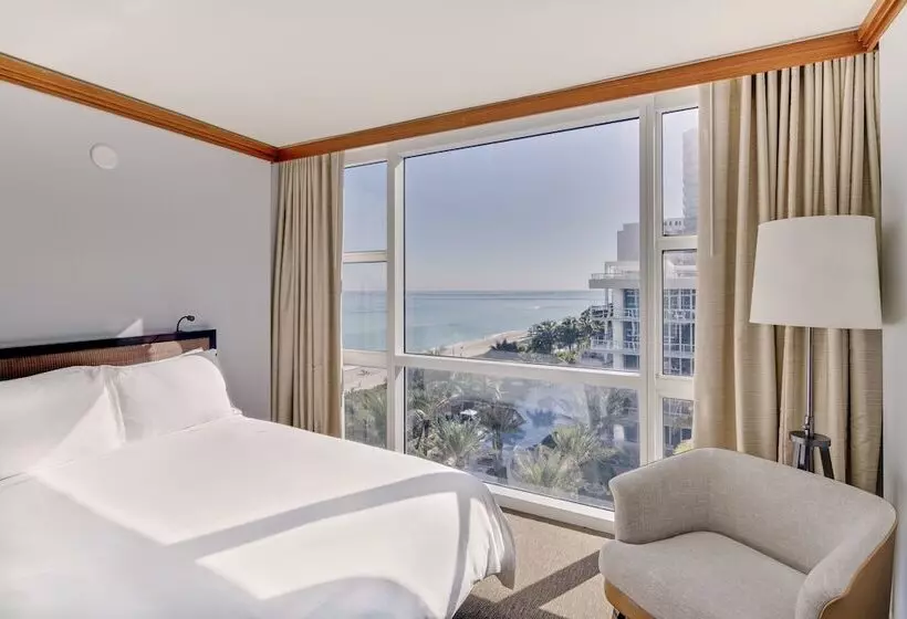 آپارتمان لوکس 1 خوابه, Carillon Miami Wellness Resort