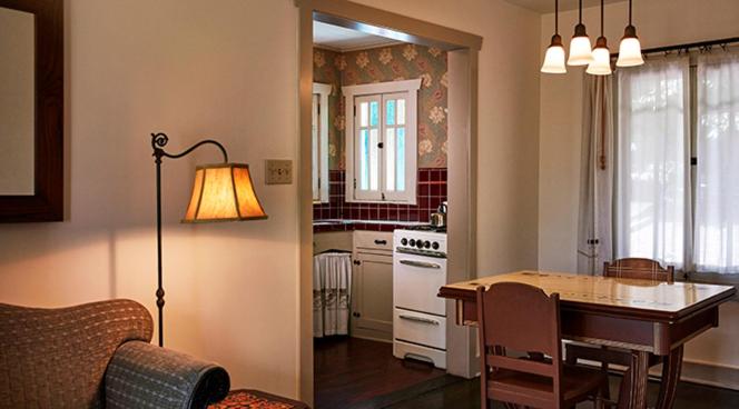 منزل غرفة نوم واحدة, Chateau Marmont