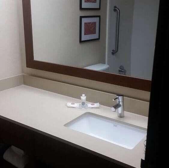 سوییت لوکس, Comfort Suites Baymeadows Near Butler Blvd