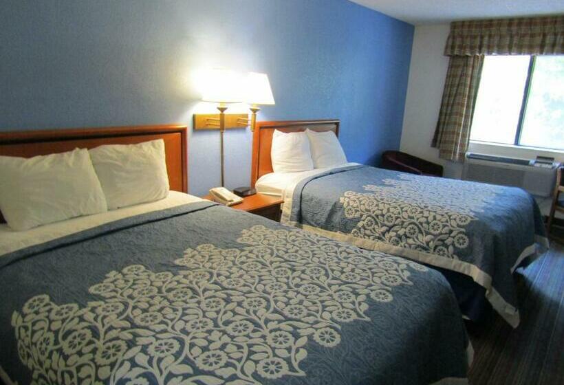 غرفه قياسيه سريرين مزدوجين, Days Inn By Wyndham Runnemede Philadelphia Area