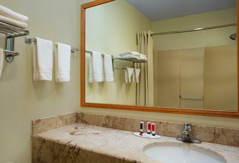 Номер Стандарт 2 Двуспальные Кровати, Days Inn By Wyndham Runnemede Philadelphia Area