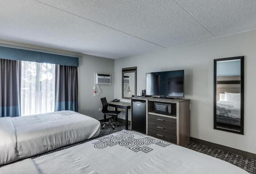 غرفة قياسية, Days Inn & Suites By Wyndham Spokane