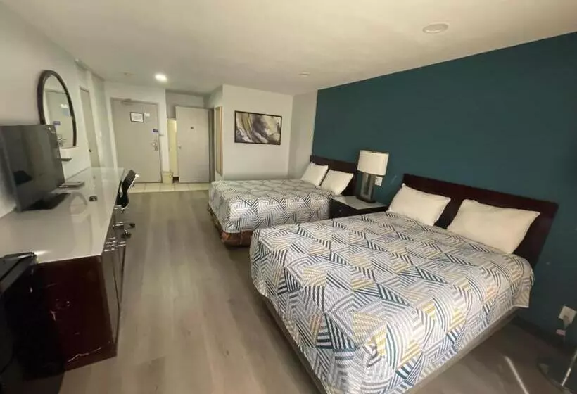 اتاق استاندارد چهار تخته, Portside Inn & Suites