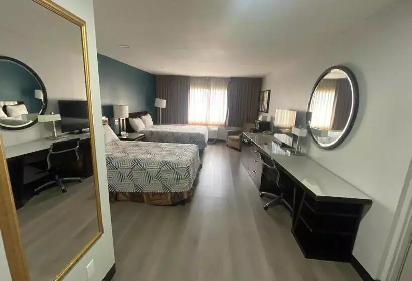 اتاق استاندارد چهار تخته, Portside Inn & Suites
