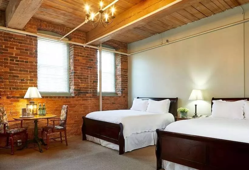 ２ダブルベッドのスタンダードルーム, The Historic Brookstown Inn, Trademark Collection By Wyndham