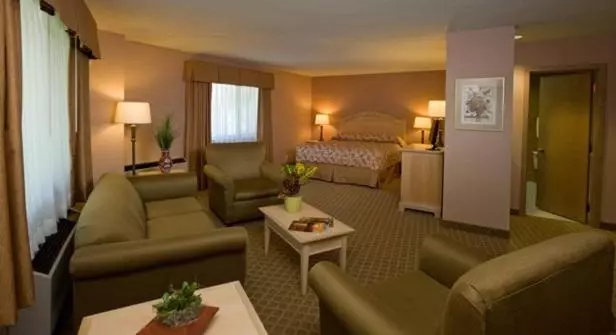 キングサイズベッドのスイートルーム, Wallace Inn