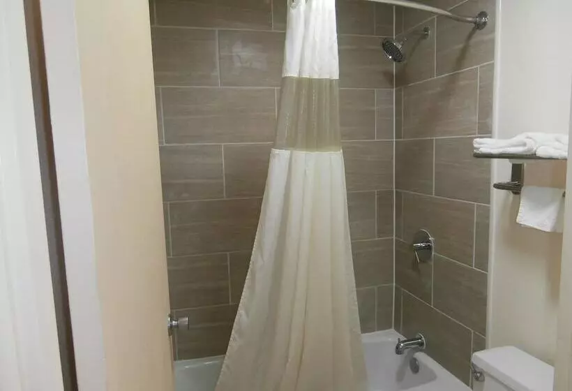 ２ダブルベッドのスタンダードルーム, Americas Best Value Inn Newnan