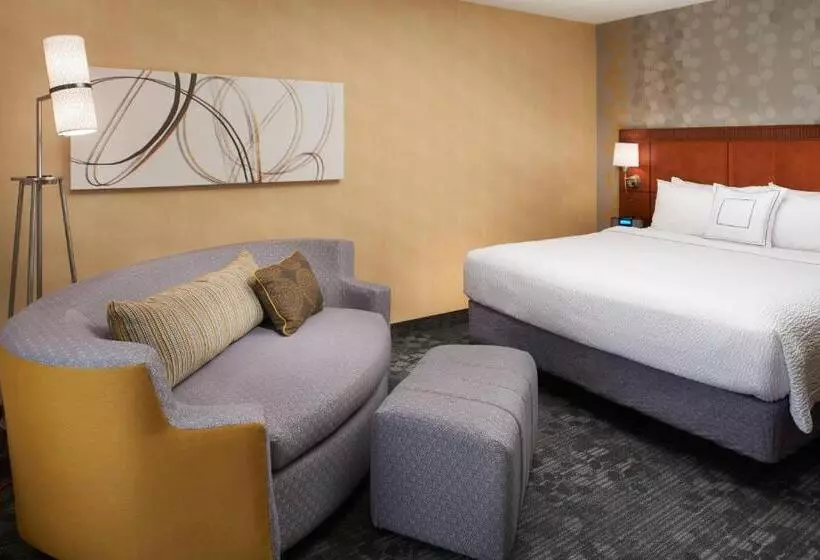 Standard-huone King-vuode, Courtyard By Marriott Detroit Warren
