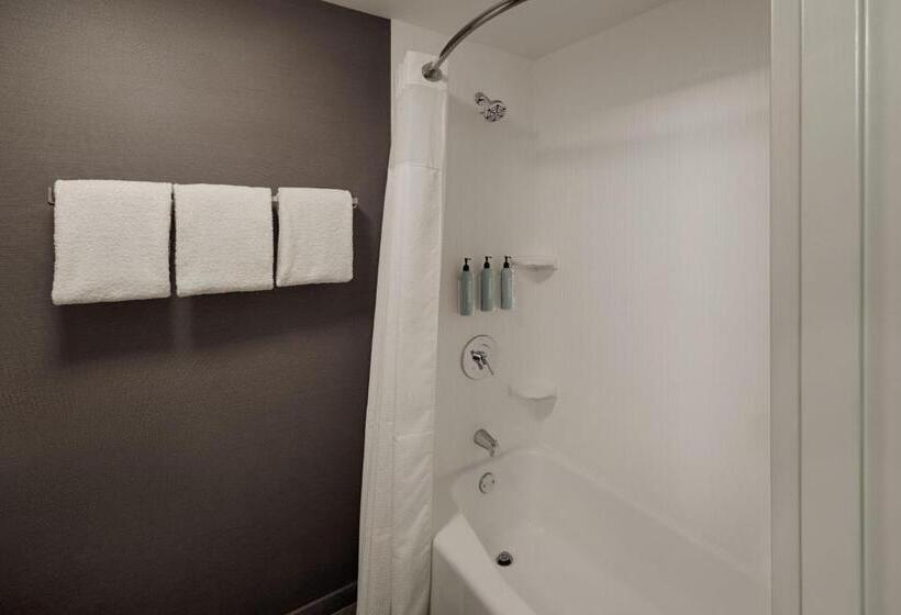 غرفه قياسيه سريرين مزدوجين, Courtyard Dayton South Mall