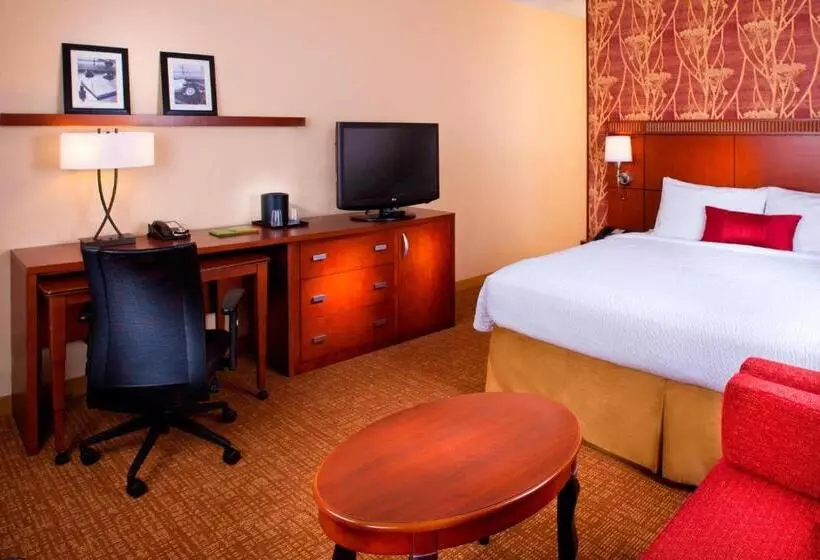 اتاق استاندارد با تخت بزرگ برای معلولان, Courtyard By Marriott Little Rock West