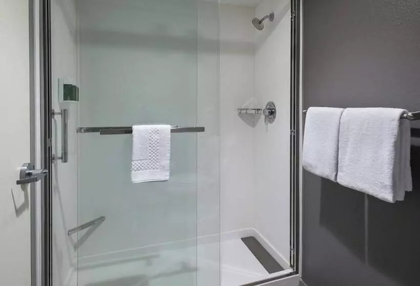 キングサイズベッドのスーペリアルーム, Courtyard By Marriott Norwalk