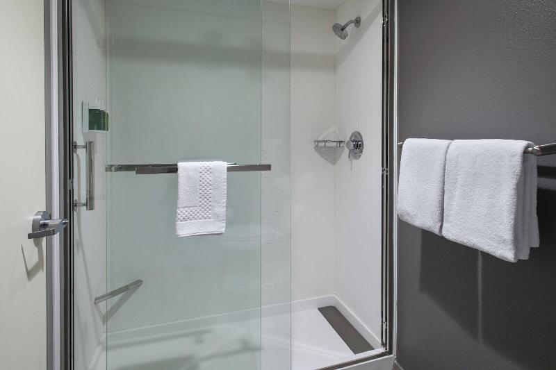 Стандартный Номер Кровать Кинг, Courtyard By Marriott Norwalk