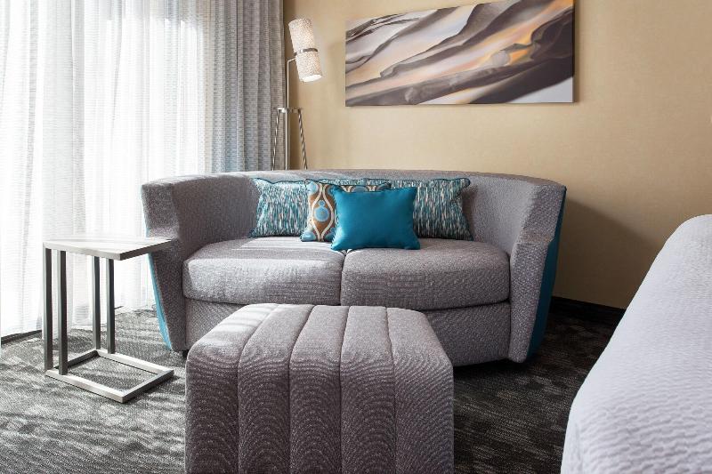 اتاق استاندارد با تخت بزرگ, Courtyard By Marriott Phoenix North