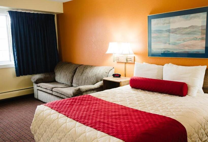 Люкс, Days Inn By Wyndham Minot