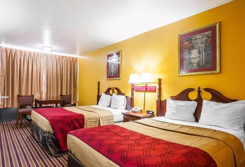 ２ダブルベッドのスタンダードルーム, Econo Lodge
