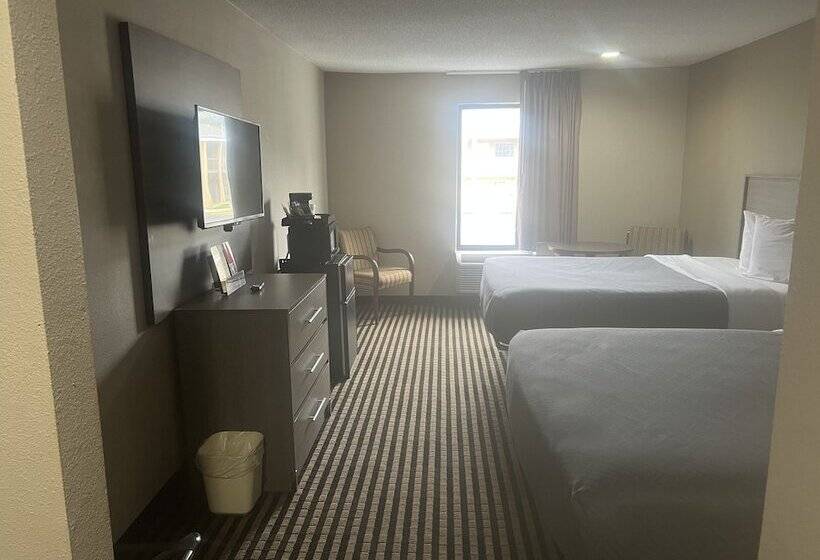 带2个双人床的标准工作室, Econo Lodge