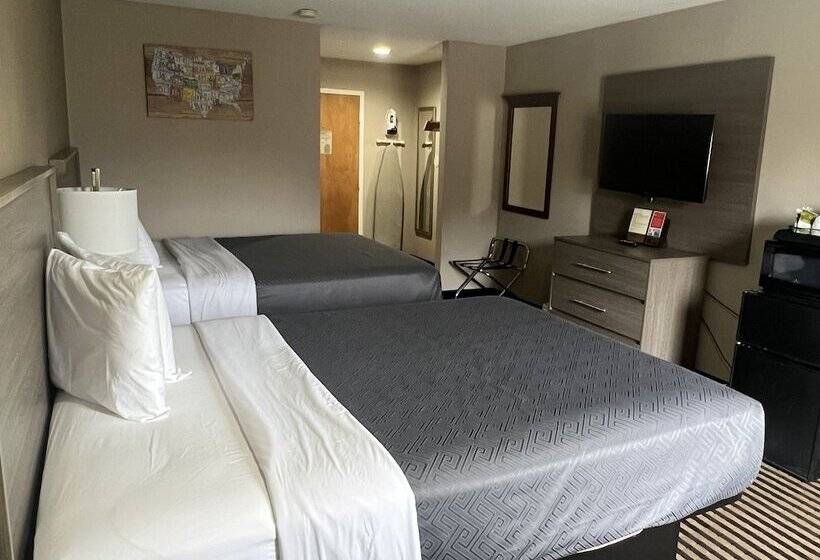 带2个双人床的标准工作室, Econo Lodge