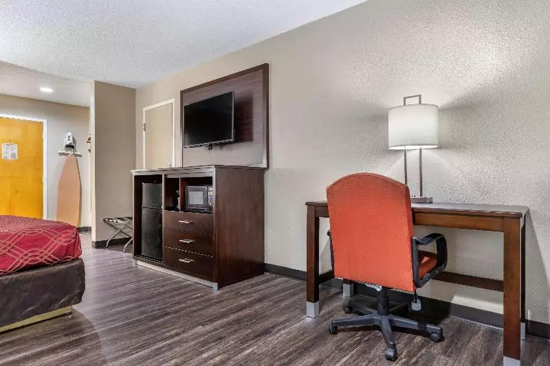 اتاق استاندارد با تخت بزرگ, Econo Lodge
