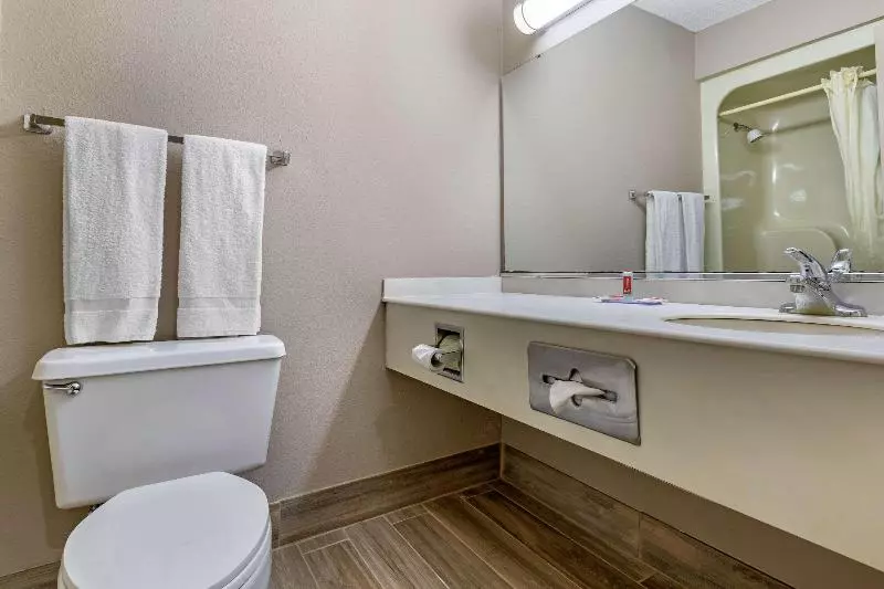 اتاق استاندارد, Econo Lodge