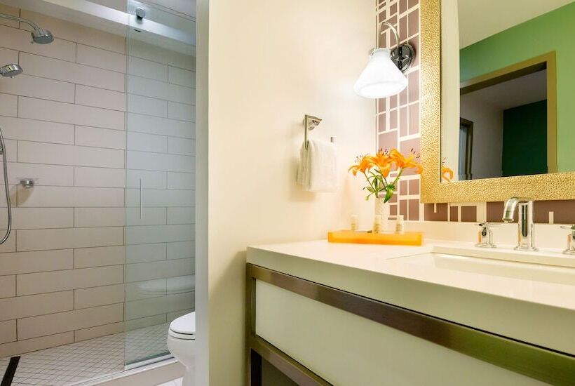 2 Bedroom Suite City View, Indigo Savannah Historic District, An Ihg