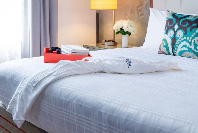 2 Bedroom Suite City View, Indigo Savannah Historic District, An Ihg