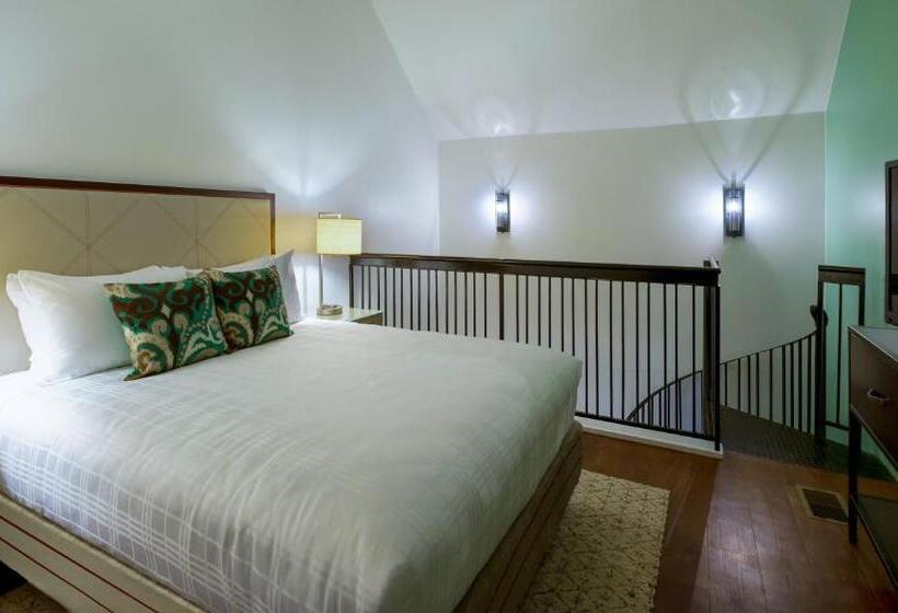 2 Bedroom Suite City View, Indigo Savannah Historic District, An Ihg