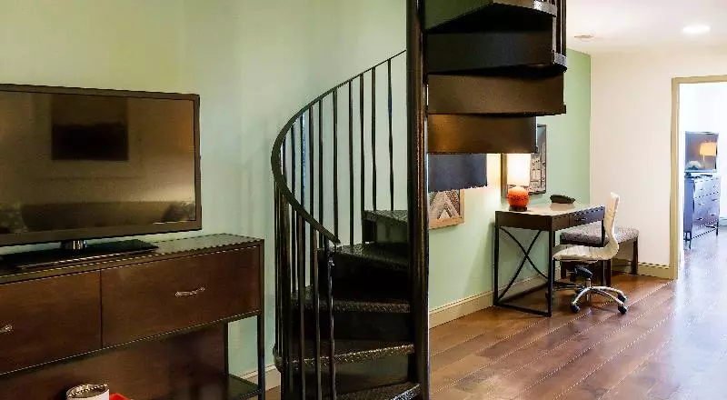 スイート, Indigo Savannah Historic District, An Ihg