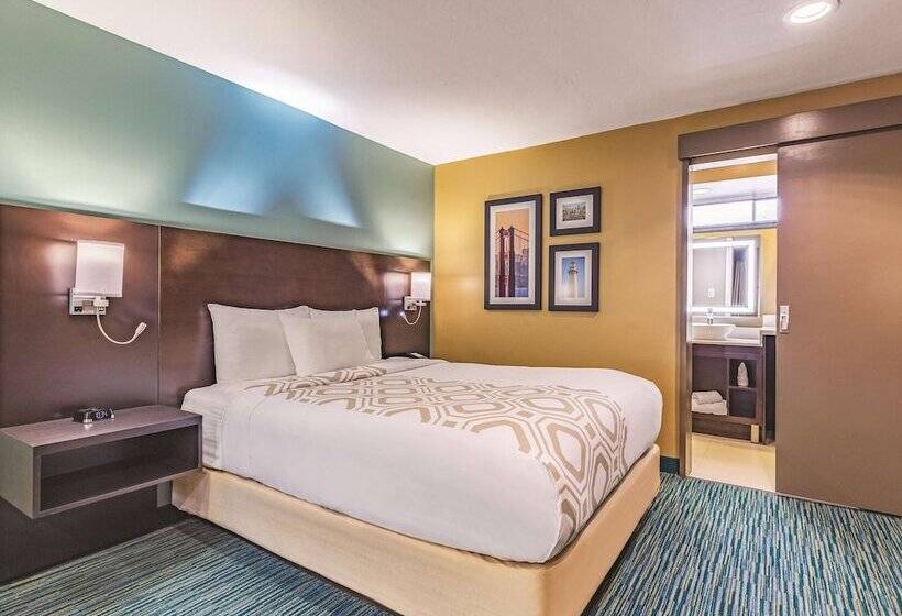 デラックスルーム, La Quinta By Wyndham San Francisco Airport West