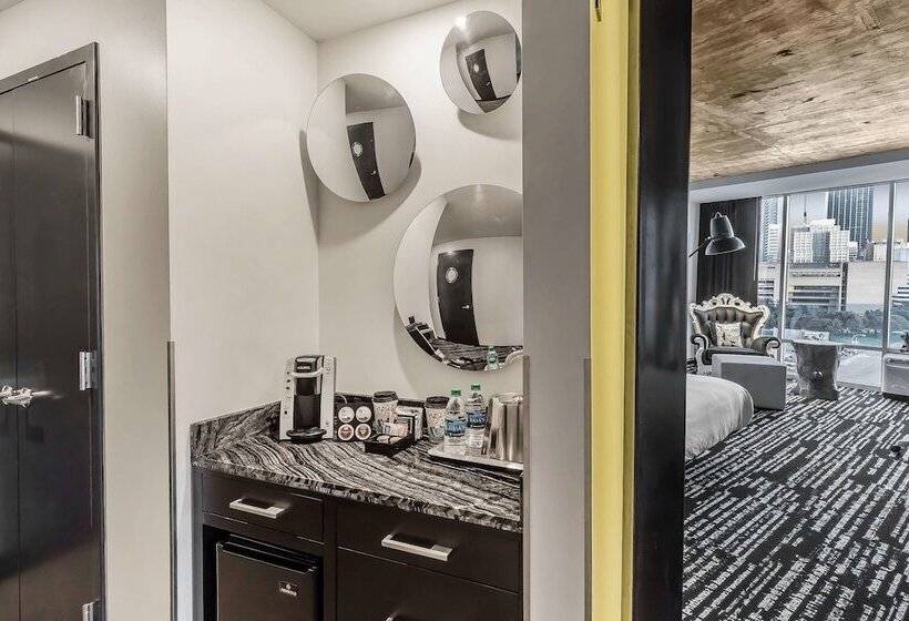 디럭스 룸, Lorenzo Hotel Dallas, Tapestry Collection By Hilton