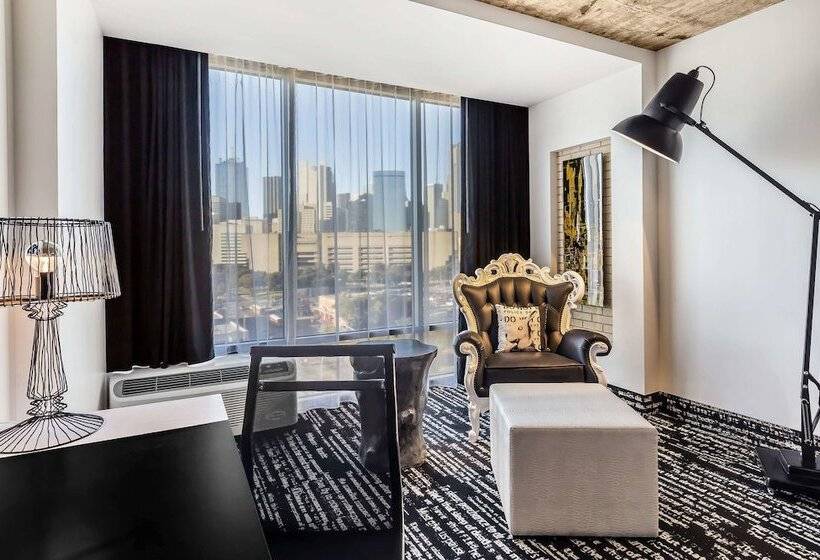 디럭스 룸, Lorenzo Hotel Dallas, Tapestry Collection By Hilton