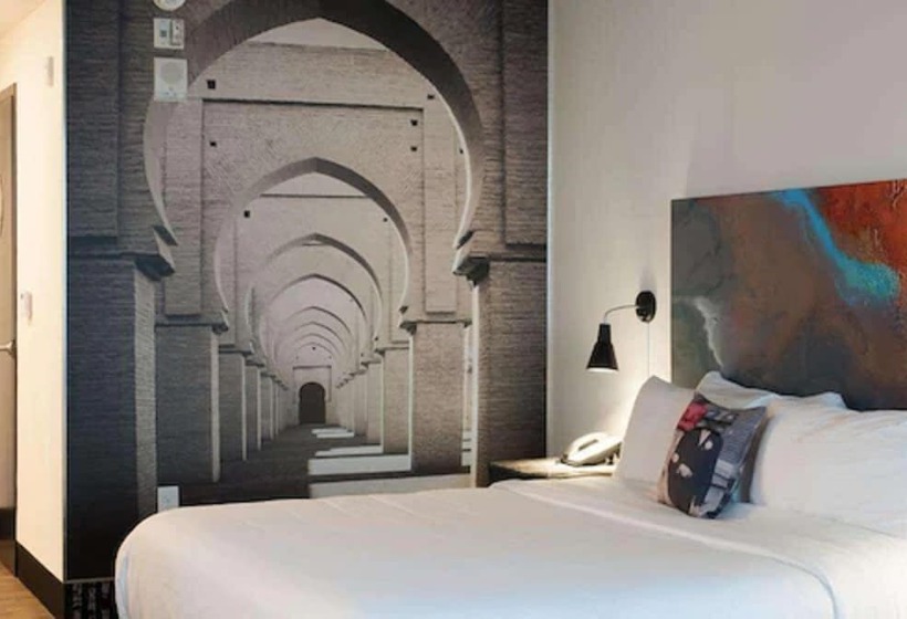 디럭스 룸, Lorenzo Hotel Dallas, Tapestry Collection By Hilton