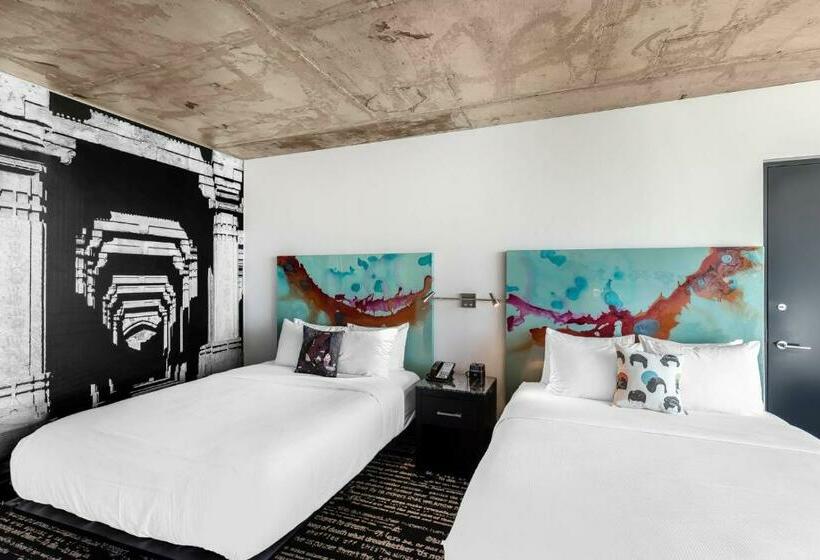 디럭스 룸, Lorenzo Hotel Dallas, Tapestry Collection By Hilton