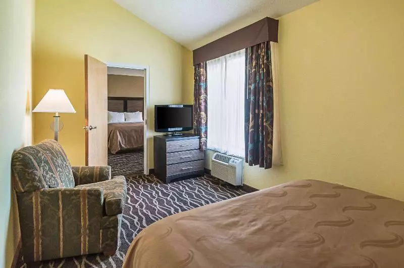 スタンダードルーム, Quality Inn & Suites Frostburgcumberland