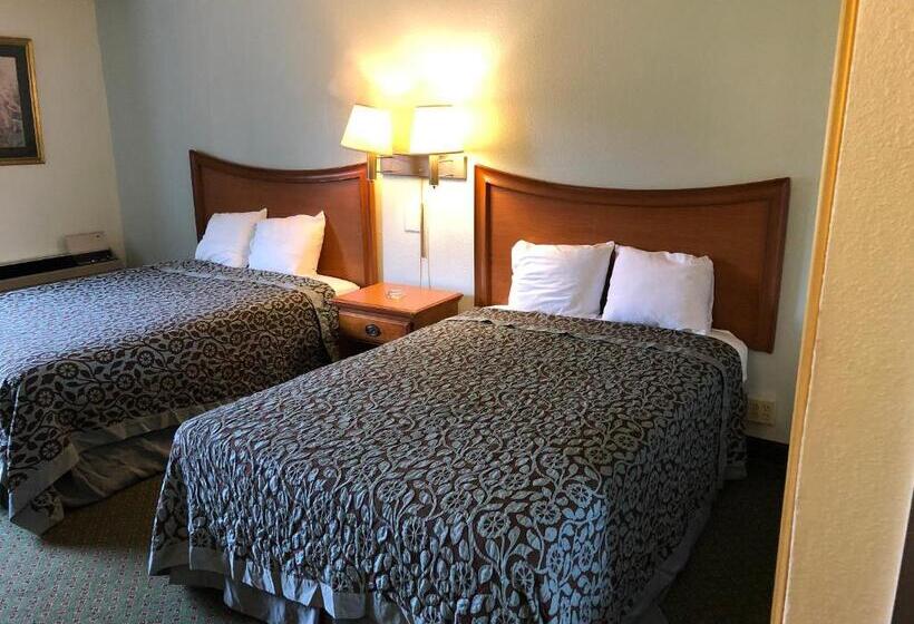 标准间, Regency Inn