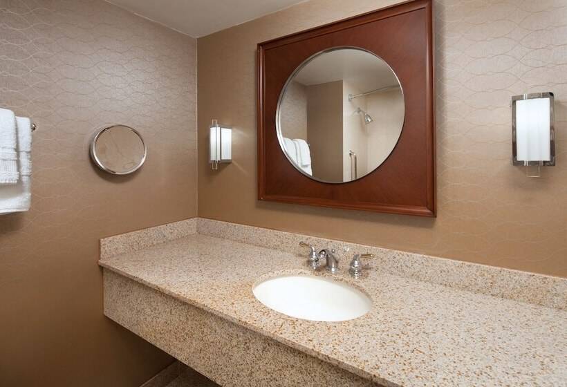 스탠다드 룸 더블 침대 2개, Sheraton Ontario Airport