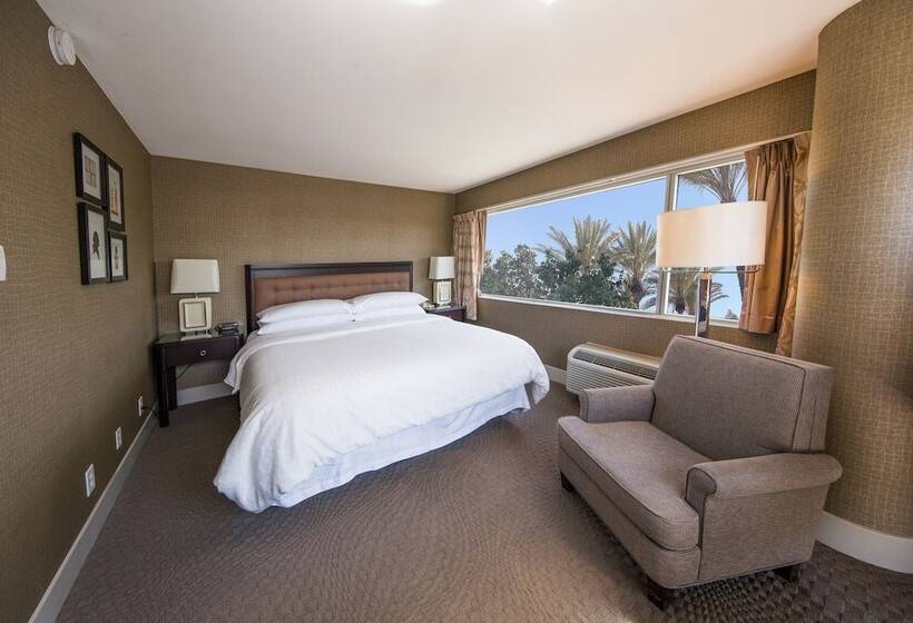 جناح جونيور, Sheraton Ontario Airport