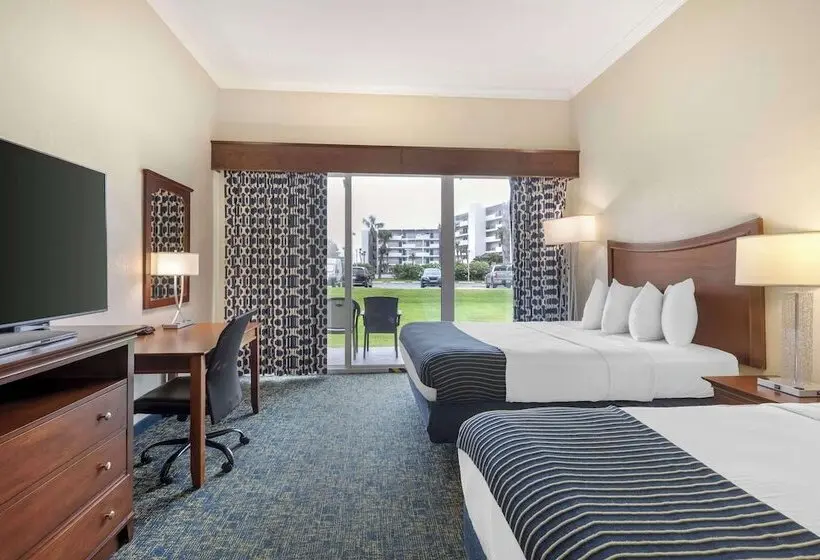 سوییت خانوادگی, Best Western Cocoa Beach Hotel & Suites