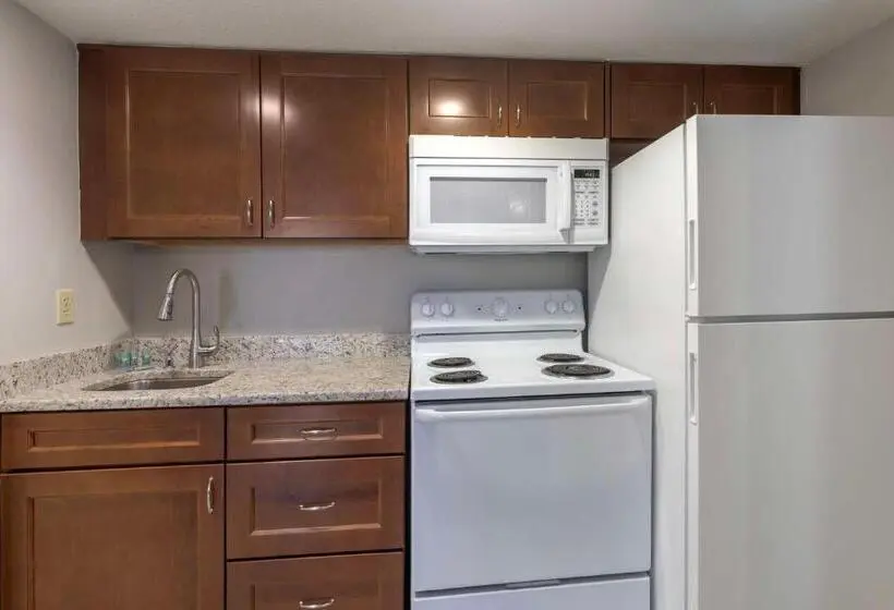 اتاق لوکس, Best Western Cocoa Beach Hotel & Suites