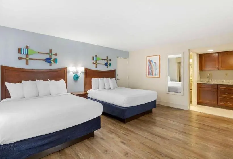 اتاق لوکس, Best Western Cocoa Beach Hotel & Suites