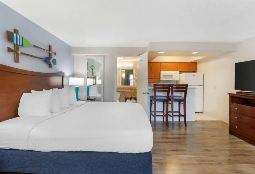 اتاق لوکس با تخت بزرگ, Best Western Cocoa Beach Hotel & Suites