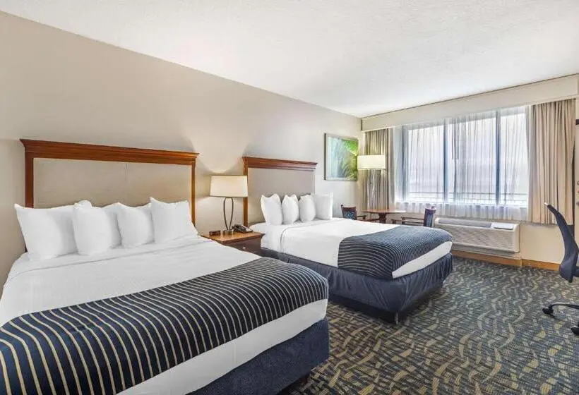 اتاق استاندارد با تخت دو نفره بزرگ, Best Western Cocoa Beach Hotel & Suites