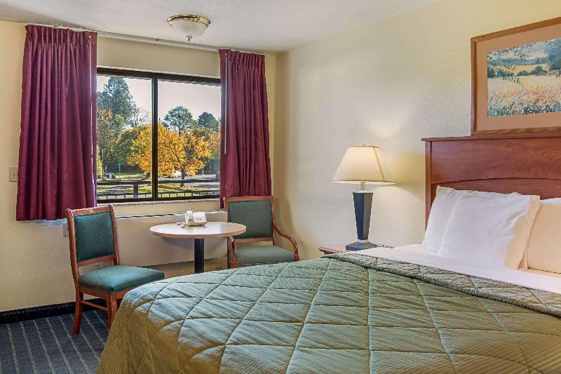 带大床的标准间, Country Inn & Suites By Radisson, Lincoln Airport, Ne