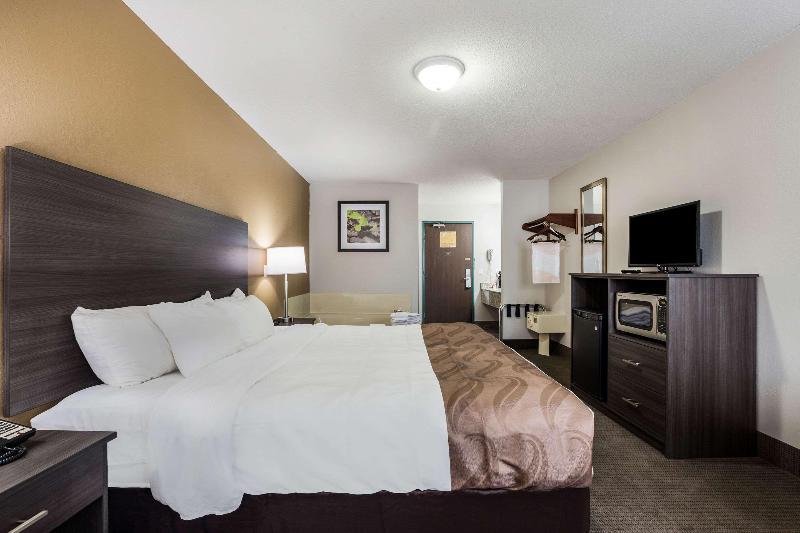 带大床的套房, Country Inn & Suites By Radisson, Lincoln Airport, Ne