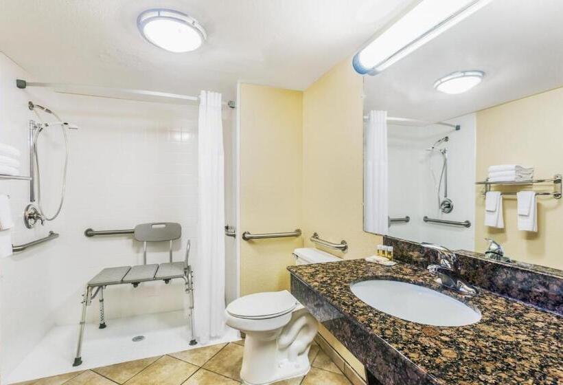 身障者適用スタンダードルーム, Days Inn By Wyndham Fort Lauderdale Oakland Park Airport N