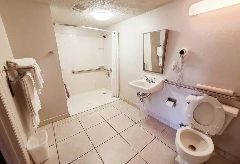 身障者適用スイートルーム, Quality Inn & Suites Orlando East   Ucf Area