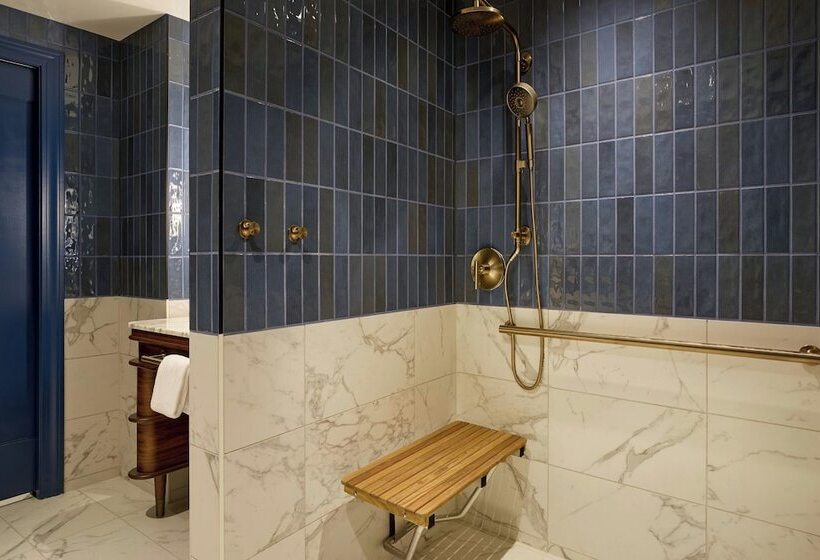 스탠다드 룸 더블 침대 2개, Dearborn Inn, Autograph Collection